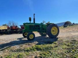 John Deere 4020