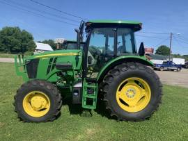 2022 John Deere 6120E