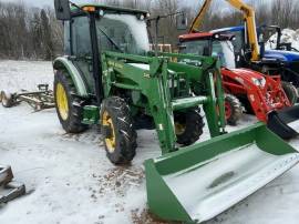 2004 John Deere 5320