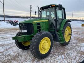 2011 John Deere 7330