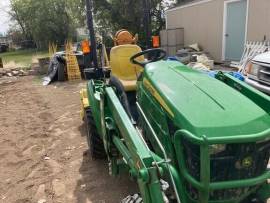 2017 John Deere 1023E