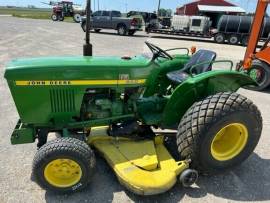 John Deere 850