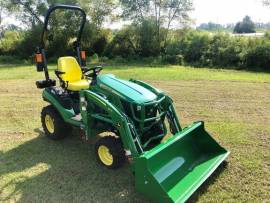 2022 John Deere 1025R