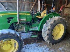 2013 John Deere 5083E