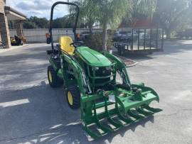 2022 John Deere 1025R