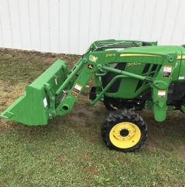 2022 John Deere 2032R