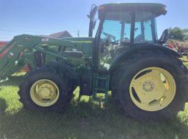 2017 John Deere 6120E