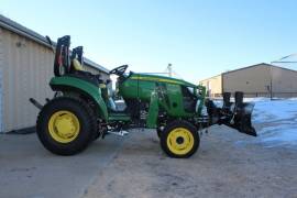 2021 John Deere 2032R