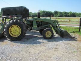 John Deere 2440