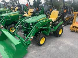 2022 John Deere 1025R