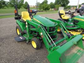 2016 John Deere 1023E