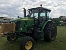 2019 John Deere 6105E