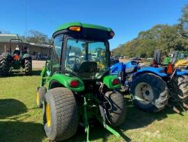 2019 John Deere 3046R