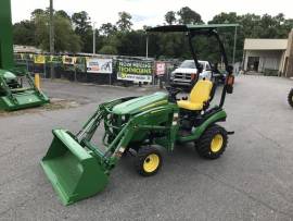 2022 John Deere 1025R