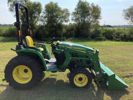 2022 John Deere 3032E