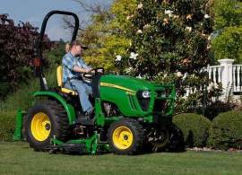 2022 John Deere 2025R