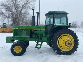 John Deere 4850