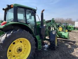 2016 John Deere 6145M