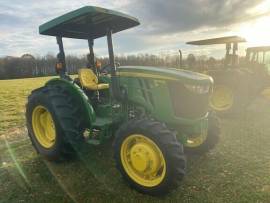 2016 John Deere 5065E