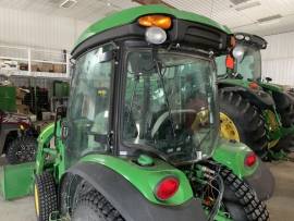 2018 John Deere 3046R