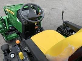 2022 John Deere 2025R