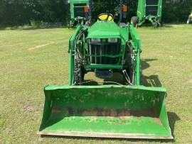 2017 John Deere 3025E