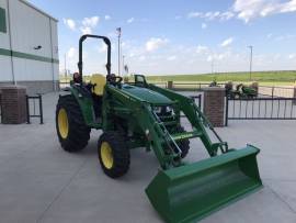 2021 John Deere 4052R