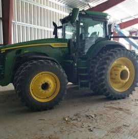 2022 John Deere 8R 340