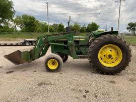 John Deere 2640