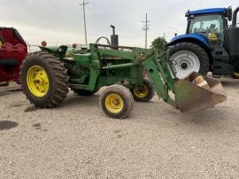 John Deere 2640