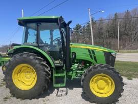 2022 John Deere 5075M