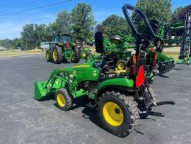 2022 John Deere 2025R