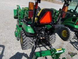 2019 John Deere 1025R