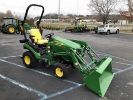 2022 John Deere 1025R