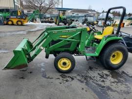 2001 John Deere 4200