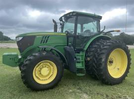 2015 John Deere 6215R