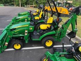 2022 John Deere 1025R TLB