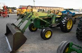 John Deere 2640