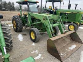 1985 John Deere 2350