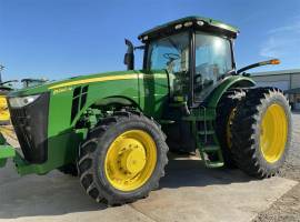 2012 John Deere 8260R