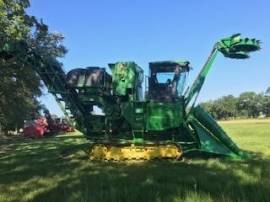 2013 John Deere 3520