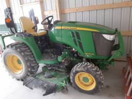 2015 John Deere 3033R