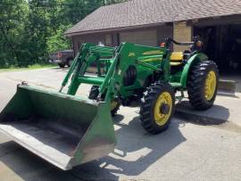 2005 John Deere 5325