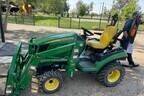 2017 John Deere 1025R