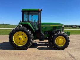 1999 John Deere 7610