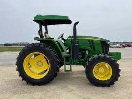 2020 John Deere 6105E