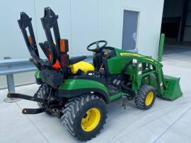 2015 John Deere 1025R