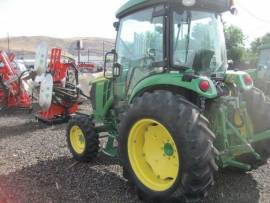 2017 John Deere 4066R