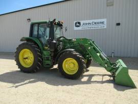 2017 John Deere 6120M