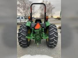 2015 John Deere 5065E